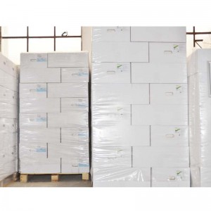 Poliacrilamidă pentru tratarea apelor uzate și soluția de apă