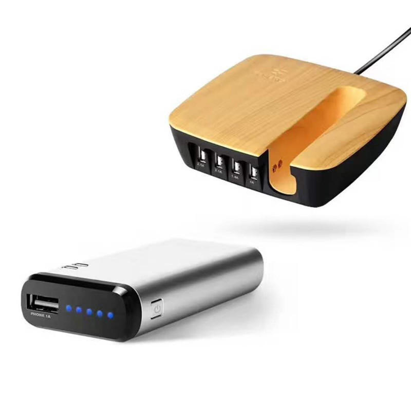 Stația de încărcare cu patru porturi KPS-5401PB și banca de alimentare de 4000 mAh