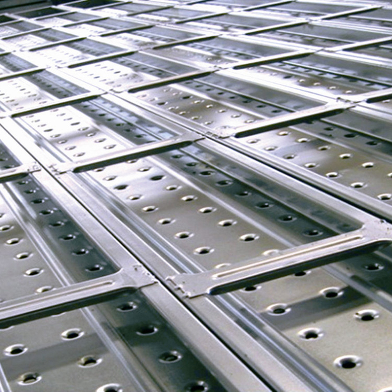 Scândură metalică zincată cu lățime 210 cu lățime de 10 mm