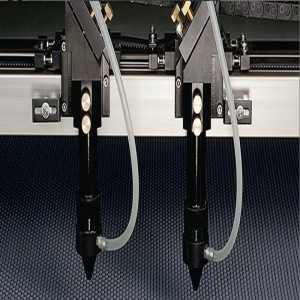 proiectorul de tăiat poziționarea mașinii