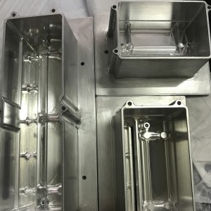 Componente metalice prelucrate la comandă