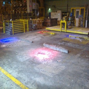 Lumina macaraua Hoist Bridge / American Hoist Crane Light