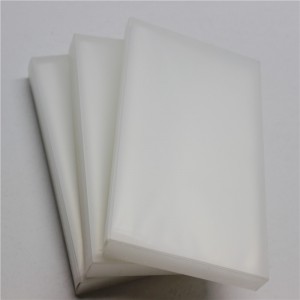 Album din plastic transparent pentru diverse dimensiuni