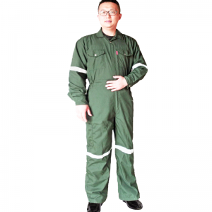 Personalizarea îmbrăcămintei în mai mulți factori majori care afectează prețul