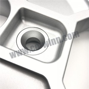Forjare personalizată \/ prelucrare CNC Centrul jantei din aluminiu Piese de schimb piese auto Piese de schimb