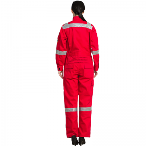 Îmbrăcămintea de lucru trebuie personalizată, nu cumpărată