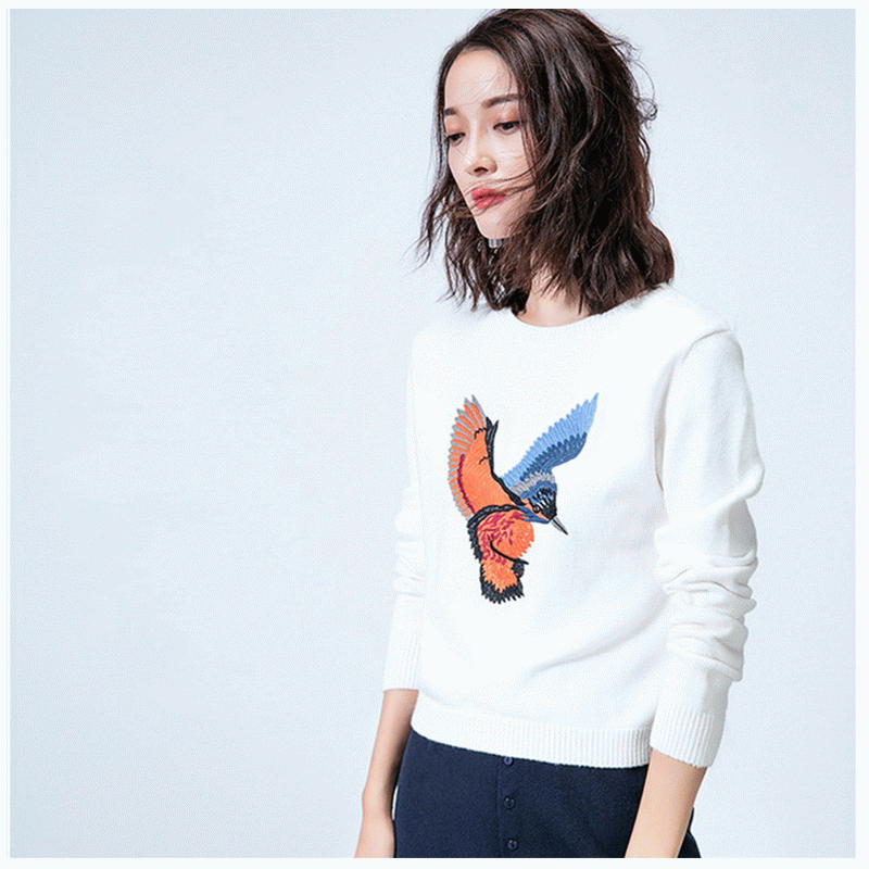 Pulover brodat cu gât cu pulover brodat personalizat