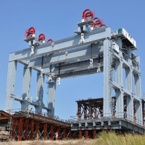 Macara Gantry