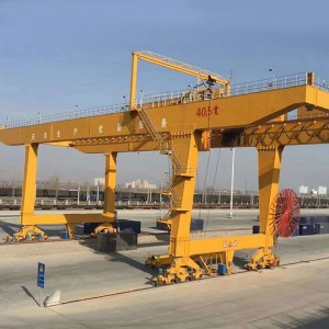 Macara portantă dublă în formă de U