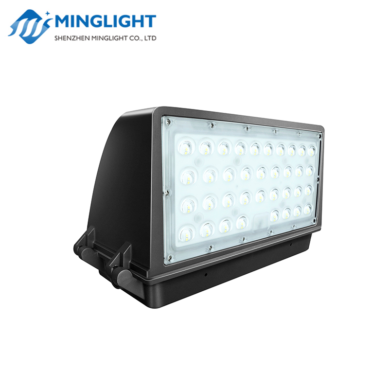 DLC ETL a listat lumina plină de perete completă Dusk-to-Dawn IP65