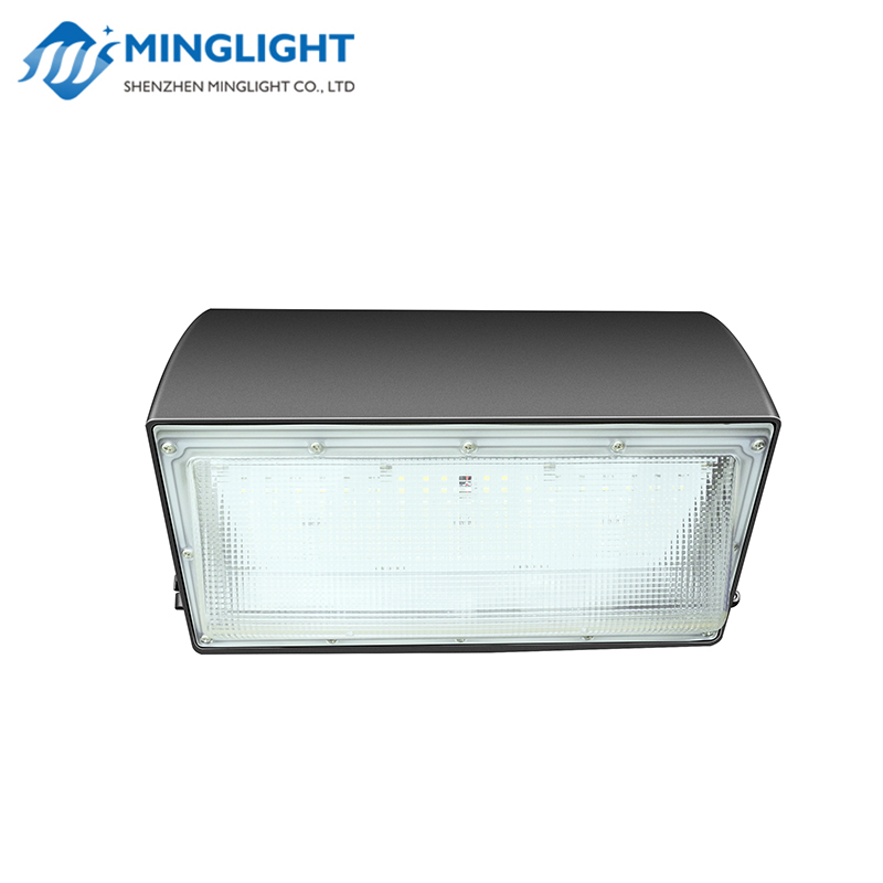 DLC ETL a listat lumina de pachet de perete IP65 Dusk-to-Dawn IP65