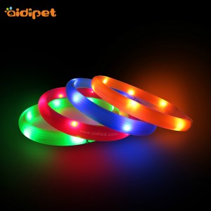 Logo personalizat personalizat reglabil din silicon led guler de câine pentru animale de companie care produce provizii