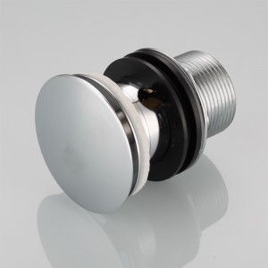 Cada de baie din alamă face clic pe deșeurile de pește