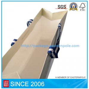 Pungă de hârtie albă pentru îmbrăcăminte