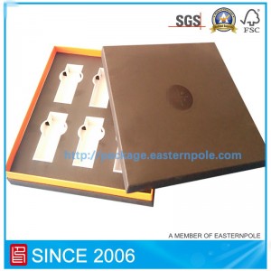 Cutie de hârtie cosmetică manuală cu inserție din carton