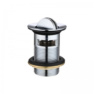 Răsturnare peste bazin deșeuri baie și se revarsă