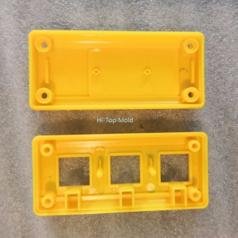 Cutie de plastic