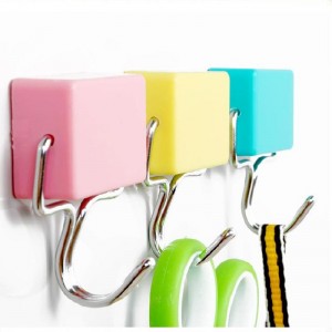 Cârlig magnetic puternic din plastic