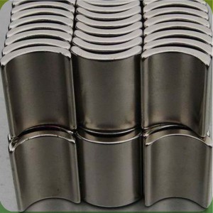 Magnet permanent cu arc de 100kw