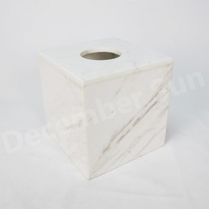 Set de accesorii pentru baie din marmură albă elegantă și grațioasă