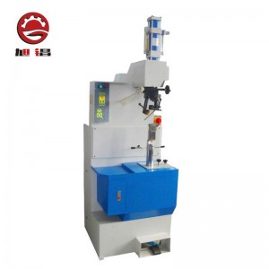 Mașină de făcut cuie automată cu toc