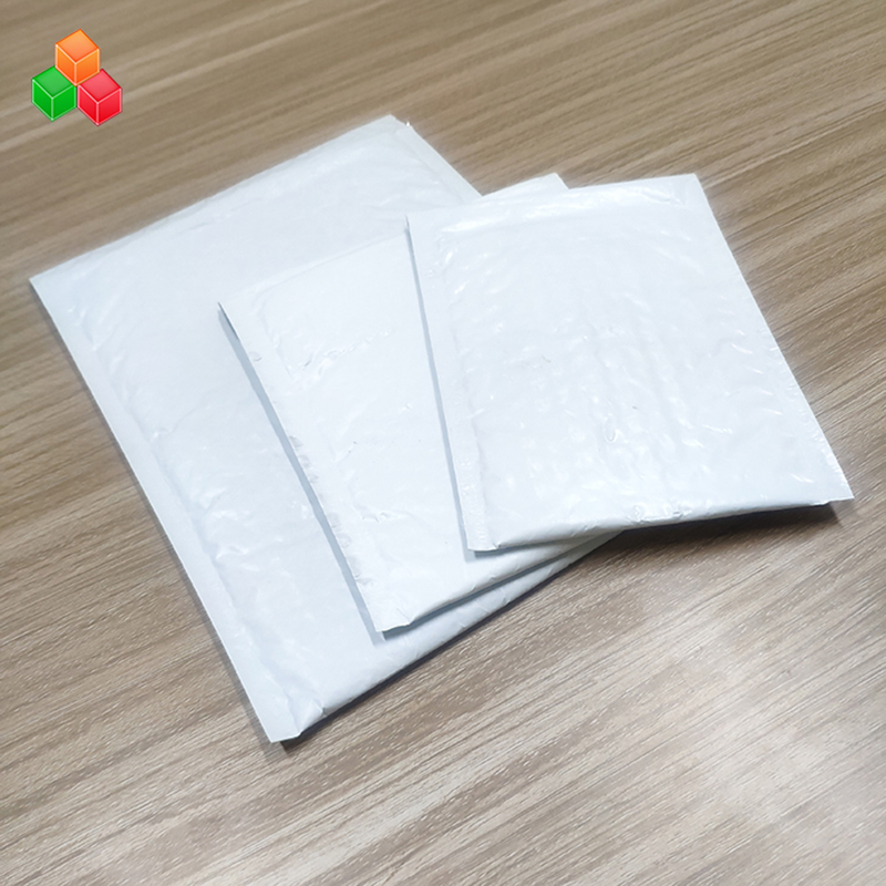 Design emblemo bullet mailers perdant sac de plastic căptuşit / co extrudate poli shipping plic balon sac de folie cu aer