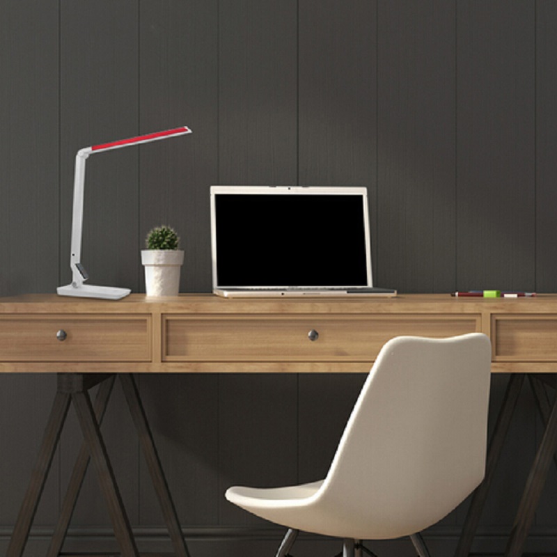 183 Lampă de birou multifuncţională LED-uri de protecție a ochilor USB care încarcă lămpi de masă cu luminozitate fără trepte