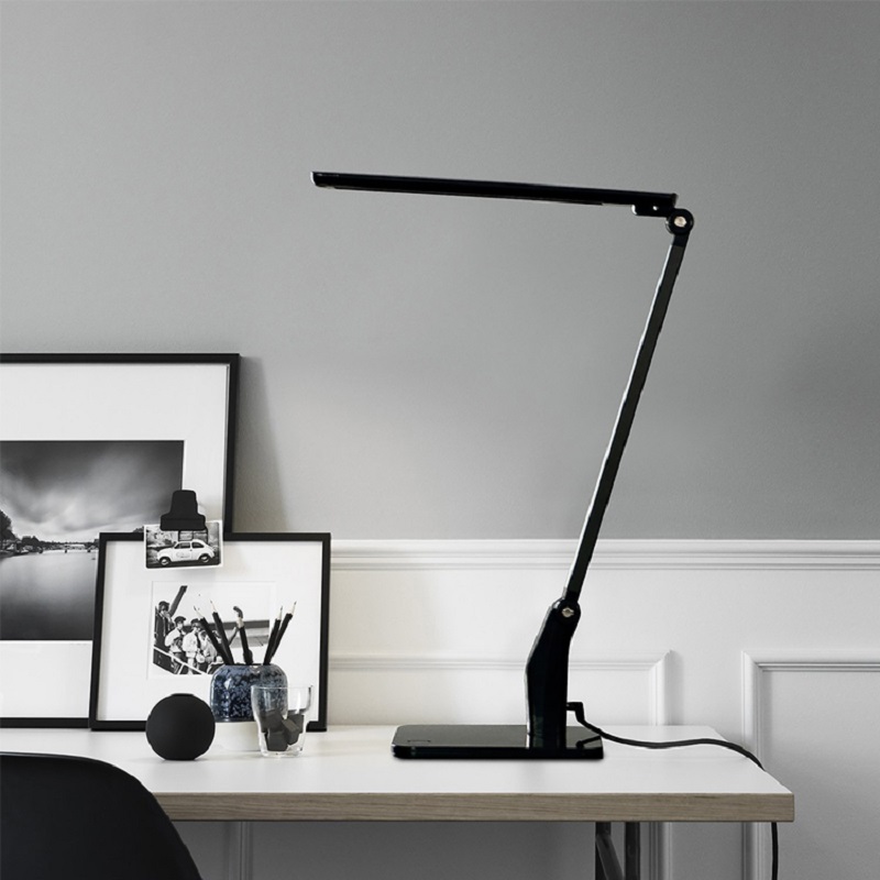 1689 USB Dimmable Modern Black Folding Coffee Restaurant Led Desk Light CC Table Lamp