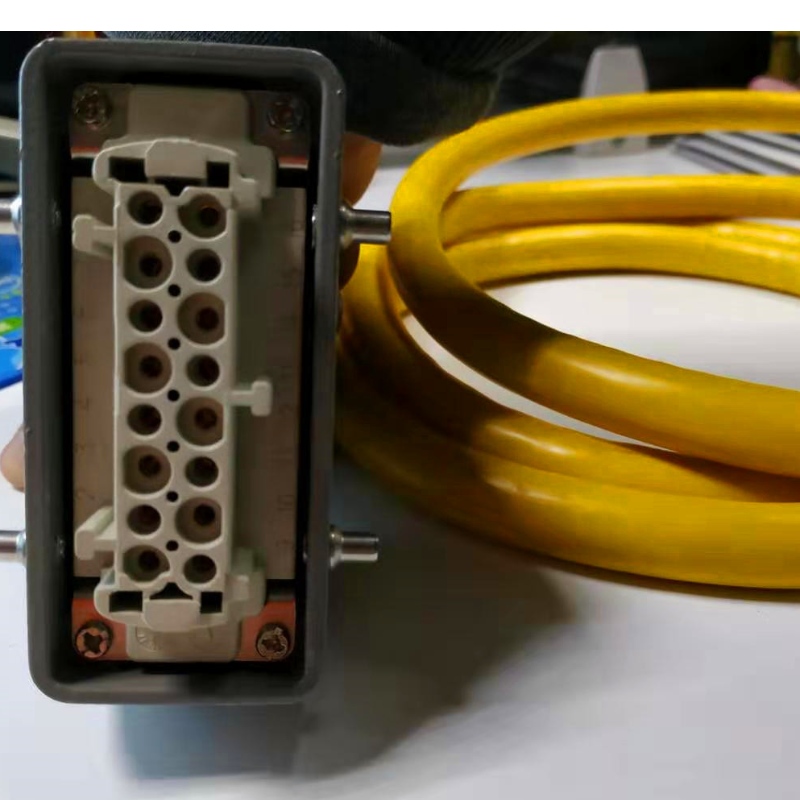 Cablul de conectare al cutiei de control al temperaturii
