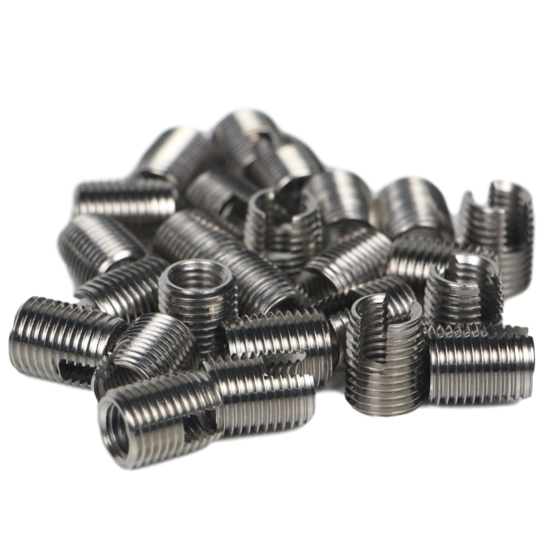 302 000 120.500 M12 * 1.75 * 16 * 1.5 * 22L inserții filetate cu filet de tăiere