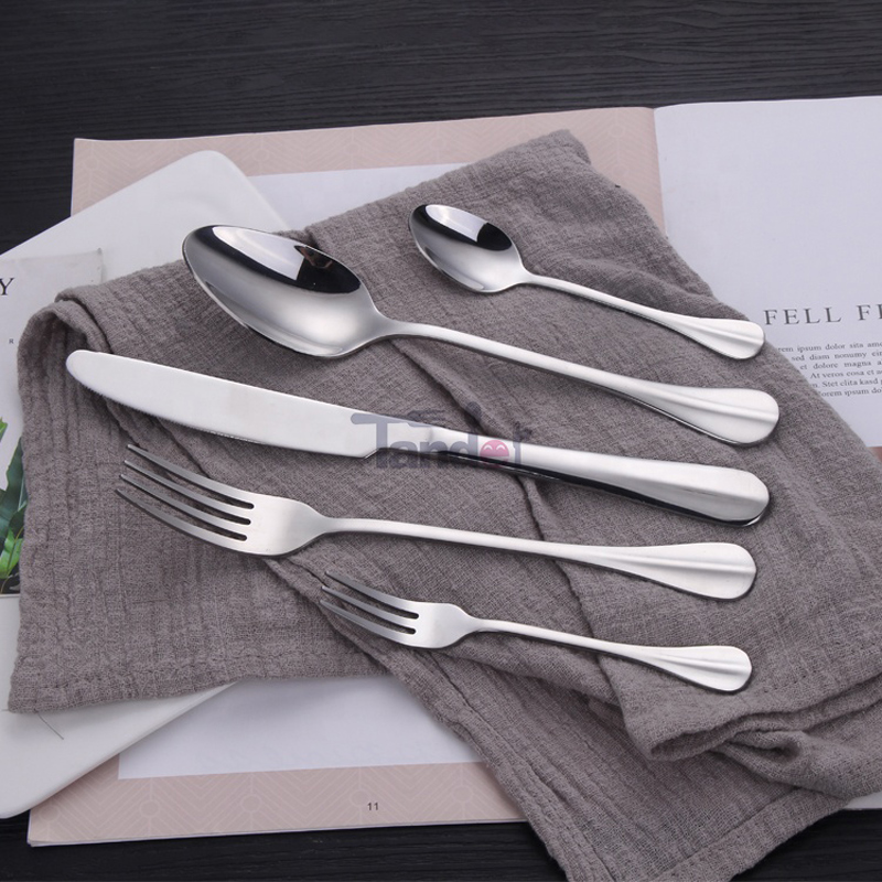 18PCS Tableta de lustruire a oglinzilor Set de utilizare, Knives, Forks, Linguri pentru domiciliu și restaurant