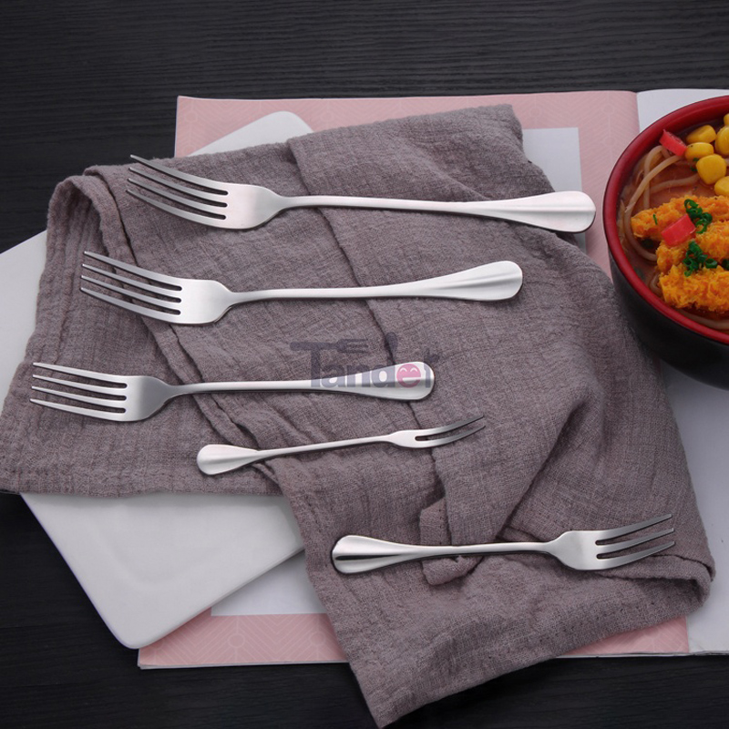 18PCS Tableta de lustruire a oglinzilor Set de utilizare, Knives, Forks, Linguri pentru domiciliu și restaurant