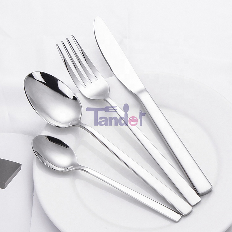 18/8 24pcs tacâmuri de argint din oțel inoxidabil, stabilite în cutia de cadouri din lemn