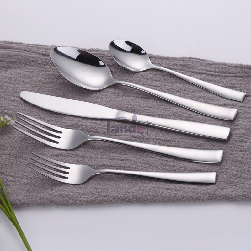 Set elegant pentru ținute inox din argint 18/04 depozitare tacâmuri