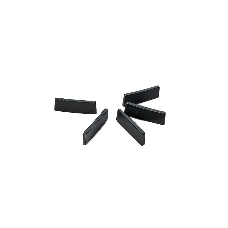 Magnet feroit personalizat
