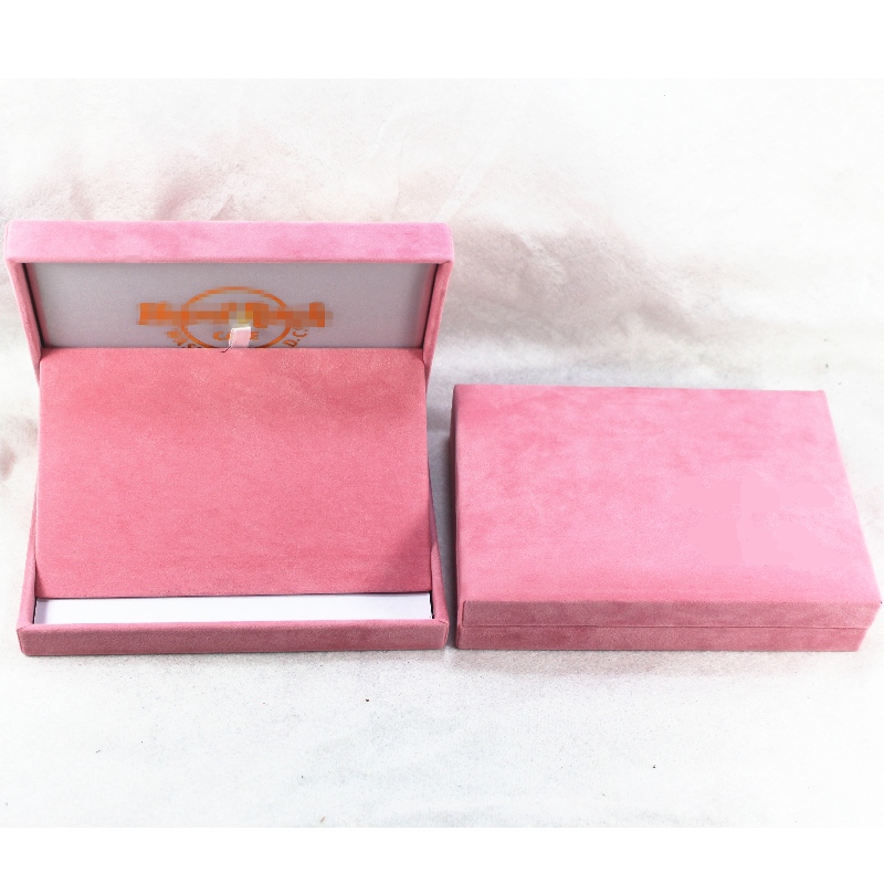 Articol V-15H Cutie de flanelă dreptunghi pentru monede multiple 130 * 80 mm, ecusoane, medalii, manșete etc. mm. 158 * 112 * 36, greutate aproximativ 170g