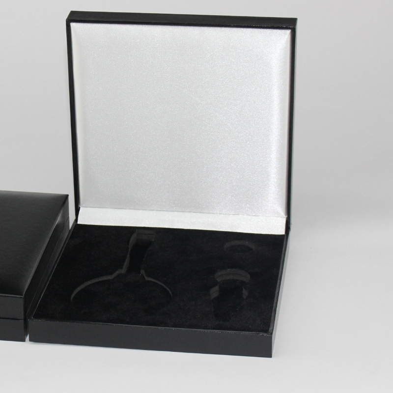 Obiect V-23 cutie de piele pătrată PU pentru 120*120mm monede de mutilare, medalii și insigne etc. mm.160*160*38, greutăți aproximativ 280g