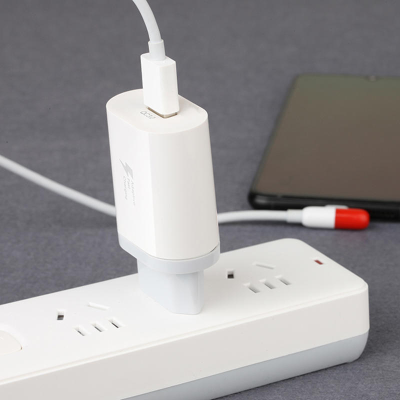 UE/SUA/UK PD 18W +5V 2.4A 2 port USB C Fast Charger încărcător universal multiturism