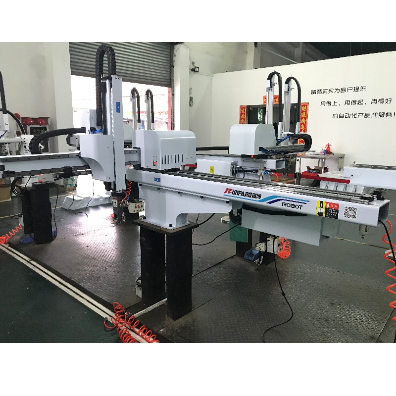 Producători de aparate de modelare direct din plastic