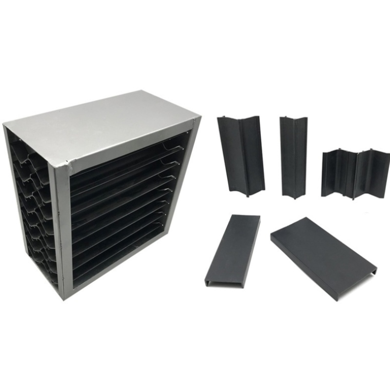 Piese extrudate cu profil din plastic personalizat.