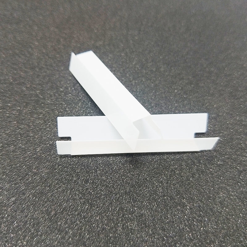 Foaie de izolare a motorului din plastic Bopu garnitură de culoare alb lăptos, ușor de pliat, rezistentă la temperaturi ridicate, rezistentă la flacără, izolatoare ignifugă, producător cu ridicata