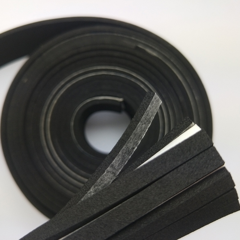 Fabrica furnizează spumă EPDM neagră, spumă adezivă ignifugă, spumă absorbantă și de etanșare poate fi tăiată