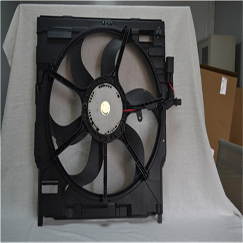 Ventilator de răcire a radiatorului pentru BMW E70 / E71 OEM # 17428618239 17428618238