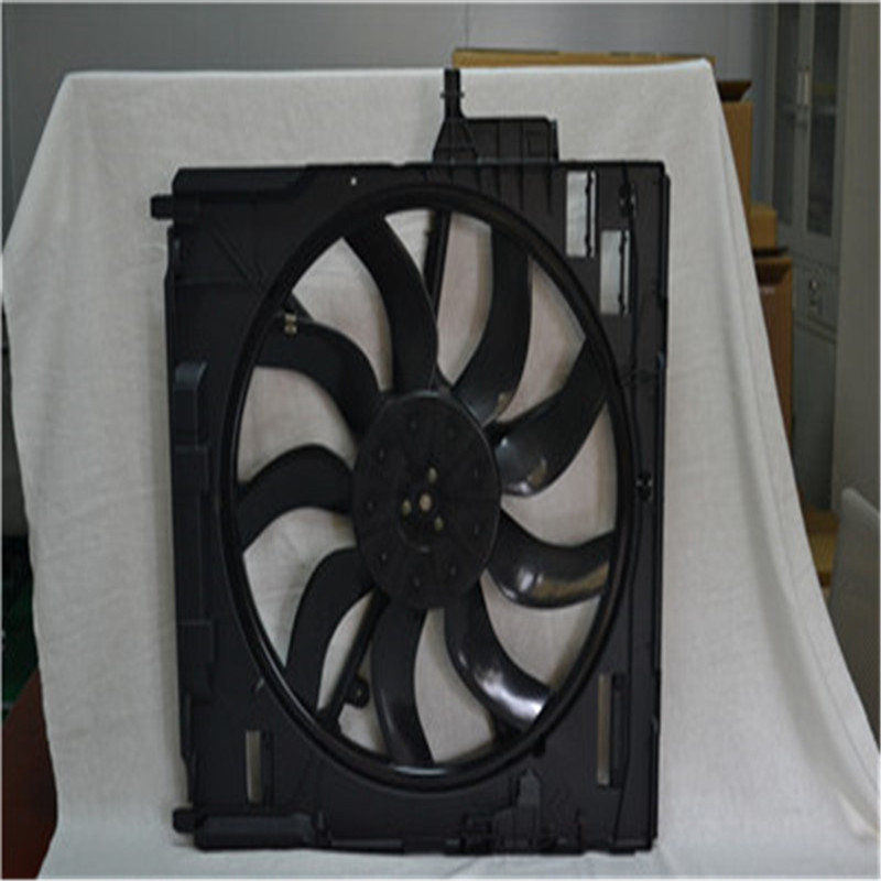 Ventilator de răcire a radiatorului pentru BMW E70 E71 OEM 17428618242 17437616104