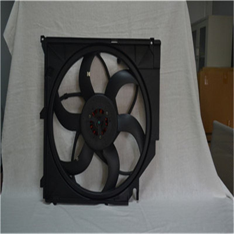 Ventilator de răcire a radiatorului 17113452509 BMW E83