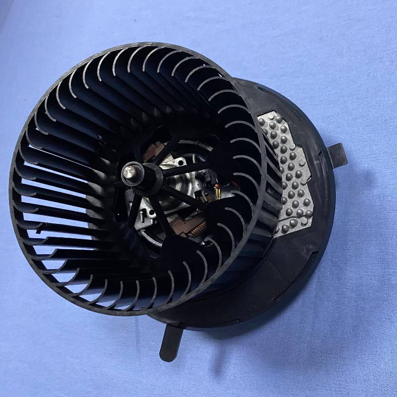 1K1820015 Auto-blower motor pentru VW SEAT