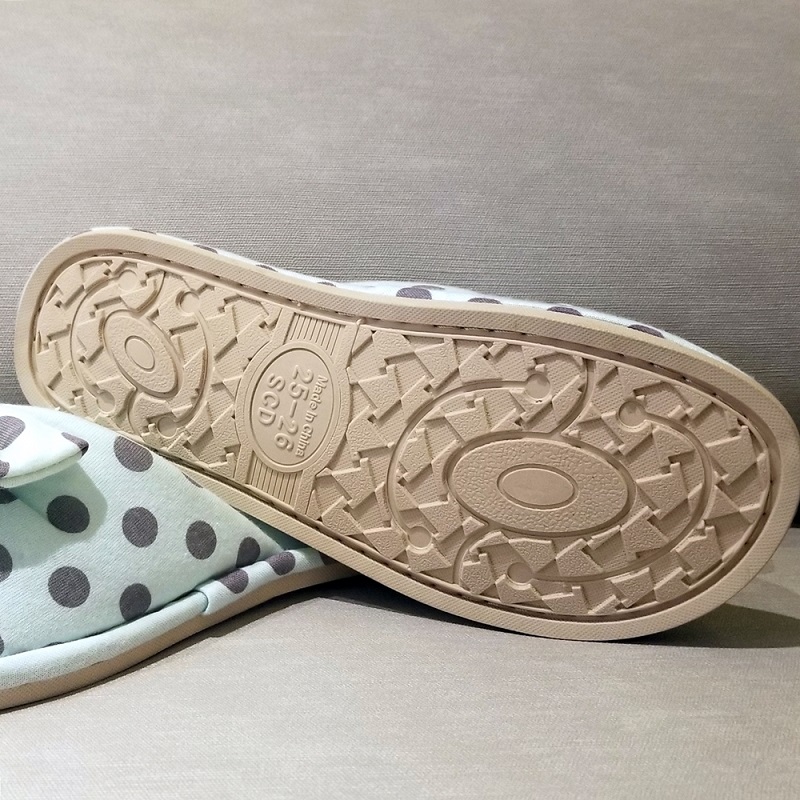 Papuci Dotted