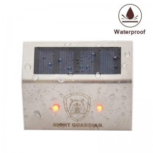 Solar Powered RED Eye pro LED wolf Predator Detector Light