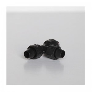 Tee de irigare prin picurare