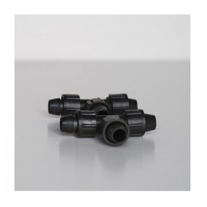 Tee de irigare prin picurare